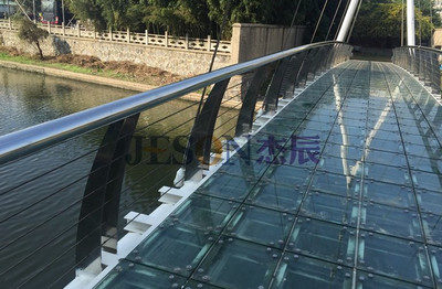 桥梁护栏安装效果图02