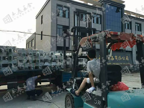 杰辰客户定制不锈钢护栏真实发货场景